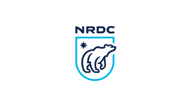 Логотип организации Natural Resources Defense Council.